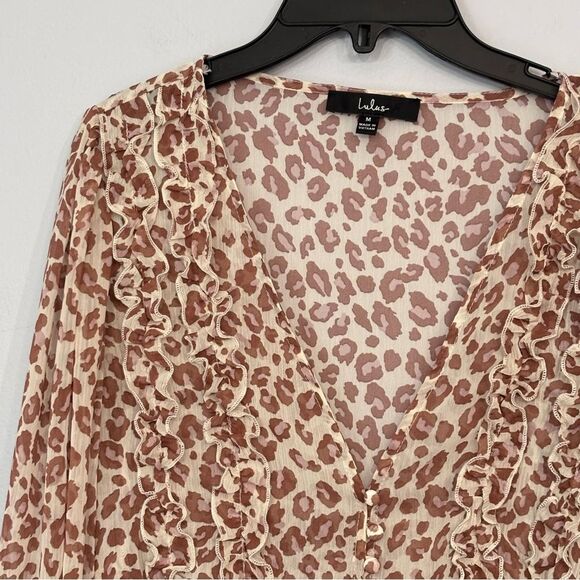 Lulu’s | Women’s Ivory Brown Sheer Blush Animal Print Long Sleeve Blouse Size M - Picture 6 of 16